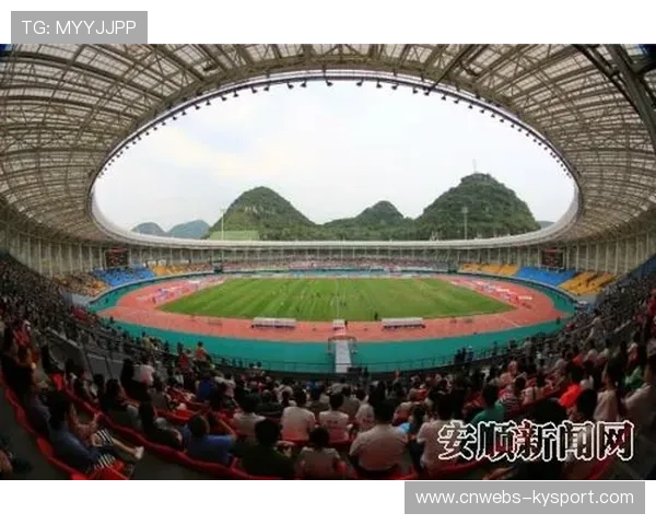 安顺奥体中心连续三日上演格斗盛宴，现场与线上直播同步进行